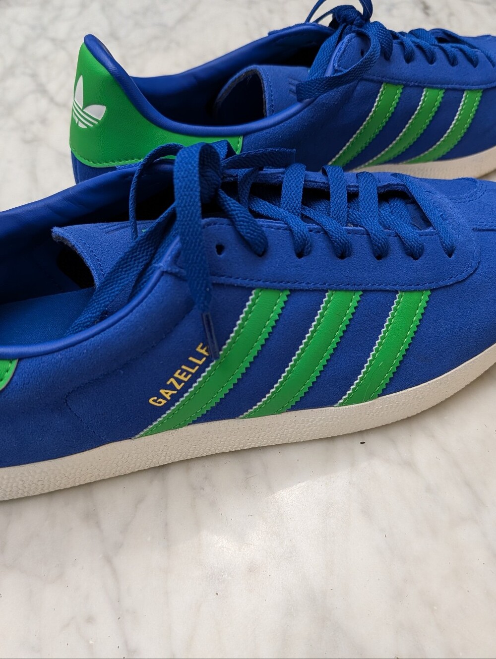 NWT Adidas Mens Gazelle Royal Blue Energy Green & White Fashion Sneakers SIZE 12